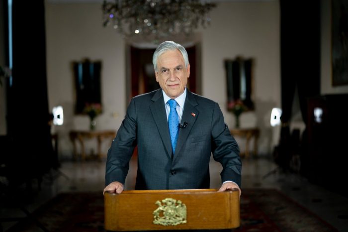 Piñera anuncia que primeras 20 mil dosis de vacuna de Pfizer llegarán este mes a Chile Piñera anuncia que primeras 20 mil dosis de vacuna de Pfizer llegarán este mes a Chile