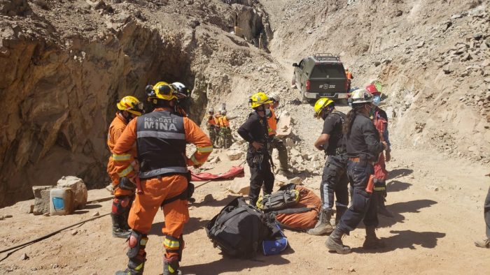 Rescataron a los dos mineros atrapados tras derrumbe en Tierra Amarilla Rescataron a los dos mineros atrapados tras derrumbe en Tierra Amarilla