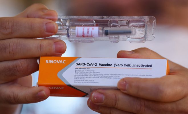 Cenabast pide autorización al ISP para ingresar vacuna contra el covid-19 de Sinovac