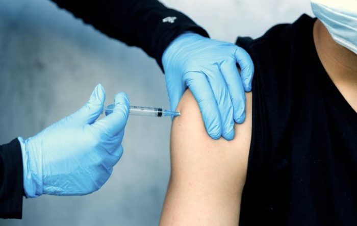 Vacunación y COVID-19: Verdades, mentiras, dudas y tonterías