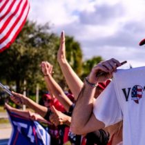 Cómo es Palm Beach, la opulenta isla de Florida con la población más blanca y más rica de EE.UU. que es el nuevo hogar de Donald Trump