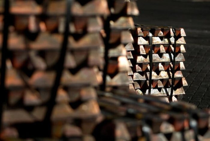 Cobre cae tras brote de coronavirus en China que hace dudar sobre la demanda del metal Cobre cae tras brote de coronavirus en China que hace dudar sobre la demanda del metal