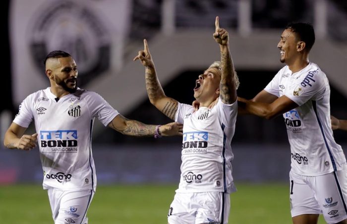 Santos goleó a Boca y jugará final brasileña de la Libertadores con el Palmeiras