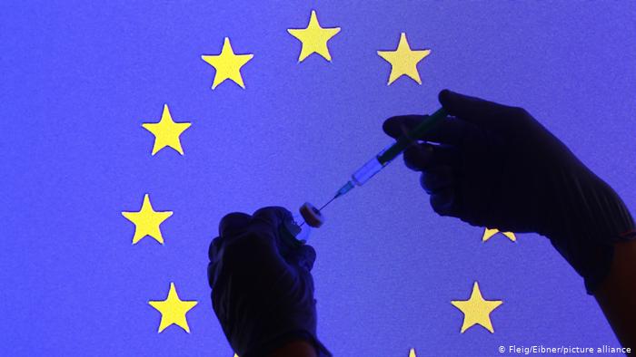 Dura pugna entre la UE y AstraZeneca por retraso de vacunas Dura pugna entre la UE y AstraZeneca por retraso de vacunas