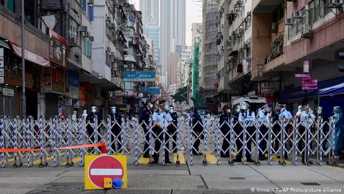 Hong Kong aplica su primer confinamiento desde el inicio de la pandemia