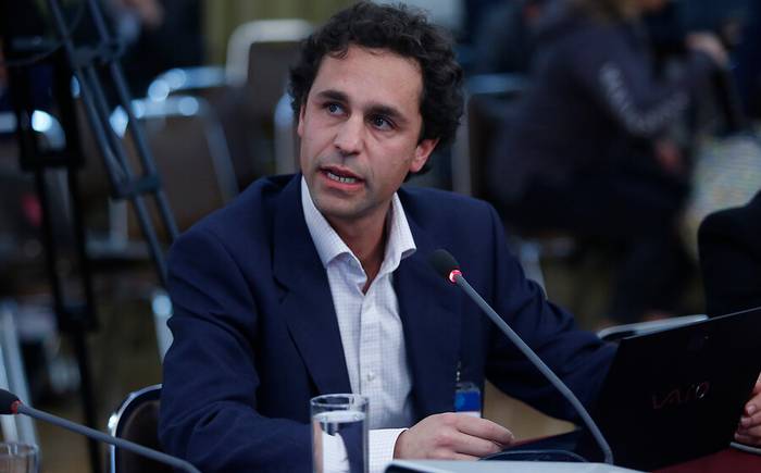 Asociación de AFP entra al debate por la reforma previsional y propone aumentar las cotizaciones al 20% Asociación de AFP entra al debate por la reforma previsional y propone aumentar las cotizaciones al 20%