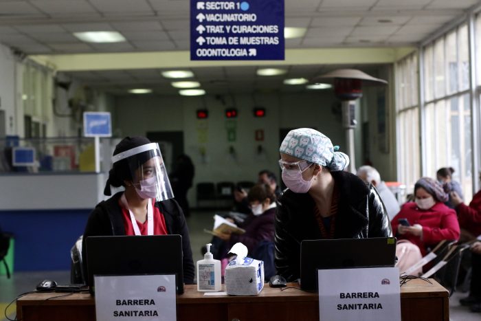 Bancada DC denuncia incumplimiento en pago de bono Covid a funcionarios de la atención primaria y piden “máxima coordinación en plan de vacunación” Bancada DC denuncia incumplimiento en pago de bono Covid a funcionarios de la atención primaria y piden