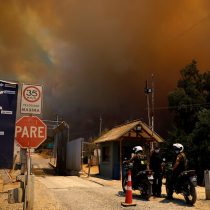 Incendio en Lago Peñuelas: Onemi decreta Alerta Roja y evacúan sectores de Quilpué