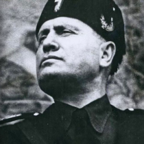 Cita de libros: El presente inmediato en “M. El hijo del siglo”, la biografía novelada de Benito Mussolini