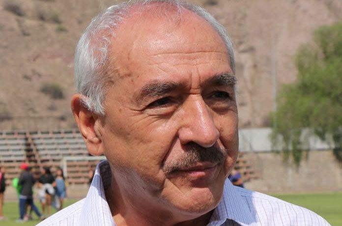 El suspendido alcalde por abandonar sus deberes que fue bendecido por el Tricel El suspendido alcalde por abandonar sus deberes que fue bendecido por el Tricel