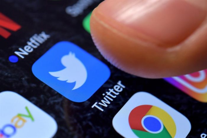 Twitter suspende permanentemente la cuenta de Trump