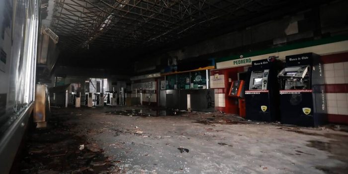 Corte de Apelaciones revoca juicio que absolvió a sobrino y tío en el incendio de Metro Pedrero Corte de Apelaciones revoca juicio que absolvió a sobrino y tío en el incendio de Metro Pedrero