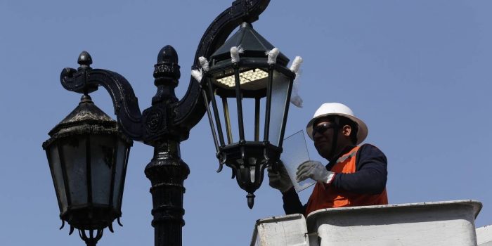 Por contratos irregulares en Municipalidad de Melipilla: CDE presenta tercera querella criminal en caso Luminarias Por contratos irregulares en Municipalidad de Melipilla: CDE presenta tercera querella criminal en caso Luminarias
