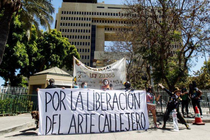 Artistas lanzaron campaña “Por la liberación del Arte Callejero” frente a proyecto de ley que intenta regularizar la actividad