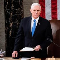 Hechos de violencia en el Capitolio: Congresistas estadounidenses piden a vicepresidente Pence que aplique enmienda para destituir a Trump
