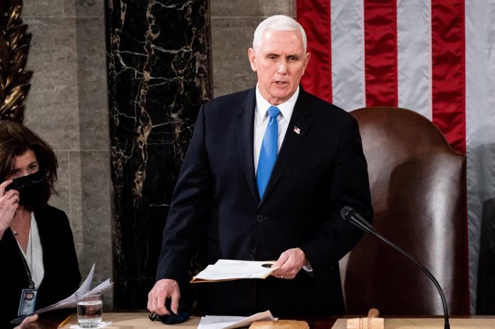 Hechos de violencia en el Capitolio: Congresistas estadounidenses piden a vicepresidente Pence que aplique enmienda para destituir a Trump Hechos de violencia en el Capitolio: Congresistas estadounidenses piden a vicepresidente Pence que aplique enmienda para destituir a Trump