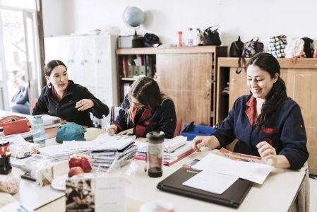 Estudio proyecta que podrían faltar más de 26 mil docentes para 2025 Estudio proyecta que podrían faltar más de 26 mil docentes para 2025