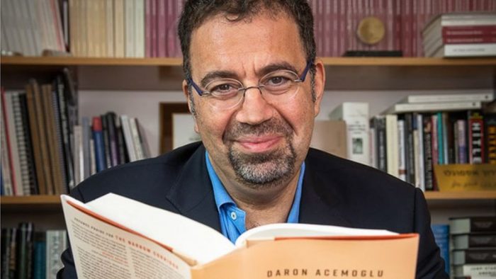 Autor de “Por qué fracasan las naciones”: “En Chile hay niveles muy, muy altos de desigualdad y aún no ha conseguido sacudirse del todo el legado del régimen de Pinochet” Autor de “Por qué fracasan las naciones”: “En Chile hay niveles muy, muy altos de desigualdad y aún no ha conseguido sacudirse del todo el legado del régimen de Pinochet”