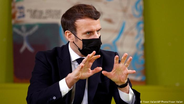 Macron pide que EE. UU. y Europa donen 5% de sus vacunas a países en desarrollo Macron pide que EE. UU. y Europa donen 5% de sus vacunas a países en desarrollo