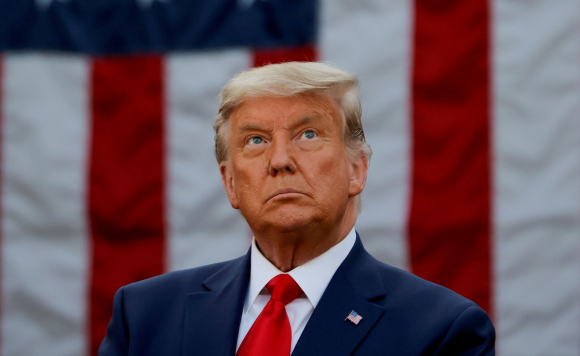 Docenas de exfuncionarios republicanos discuten la formación de un tercer partido antiTrump en EEUU Docenas de exfuncionarios republicanos discuten la formación de un tercer partido antiTrump en EEUU