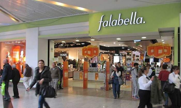 Falabella cerrará otras tres tiendas en Argentina para “hacer sustentable” su funcionamiento en el país trasandino Falabella cerrará otras tres tiendas en Argentina para