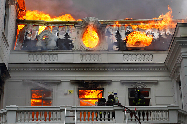 Tribunal condena por segunda vez a sujeto acusado de incendiar la U. Pedro de Valdivia Tribunal condena por segunda vez a sujeto acusado de incendiar la U. Pedro de Valdivia