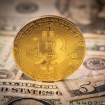 El bitcoin supera los 50.000 dólares por primera vez