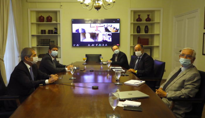 Ministro Cerda tras reunión centrada en la reactivación económica con el empresariado: “Tomaremos nuestras propias medidas, pero es muy importante escuchar” Ministro Cerda tras reunión centrada en la reactivación económica con el empresariado: