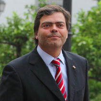 Interrumpió sus vacaciones: Cristián Barra, delegado exclusivo del Gobierno para la Macrozona Sur, volverá de su descanso tras críticas a su rol