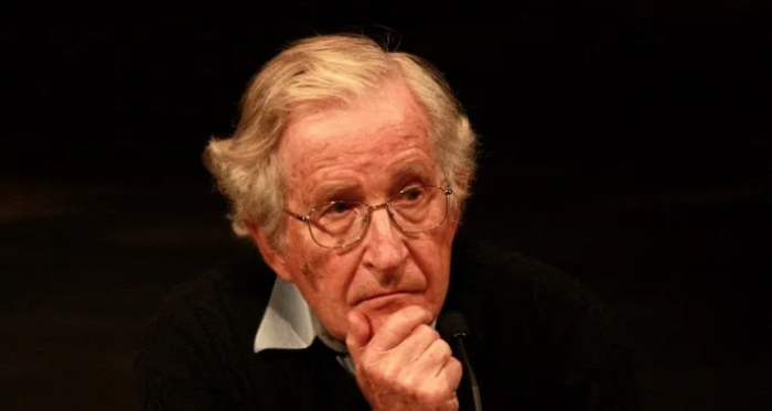 Noam Chomsky y el Reloj del Apocalipsis: “Esta generación tendrá que decidir si el experimento humano persiste o se destruirá a sí mismo” Noam Chomsky y el Reloj del Apocalipsis: “Esta generación tendrá que decidir si el experimento humano persiste o se destruirá a sí mismo”