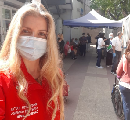 Formalizan a concejal UDI por violencia intrafamiliar contra seremi de Justicia Carolina Lavín, prima del alcalde de Las Condes Formalizan a concejal UDI por violencia intrafamiliar contra seremi de Justicia Carolina Lavín, prima del alcalde de Las Condes