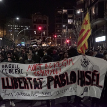 Miles de personas salen a las calles de Cataluña y España por detención de rapero Pablo Hasel