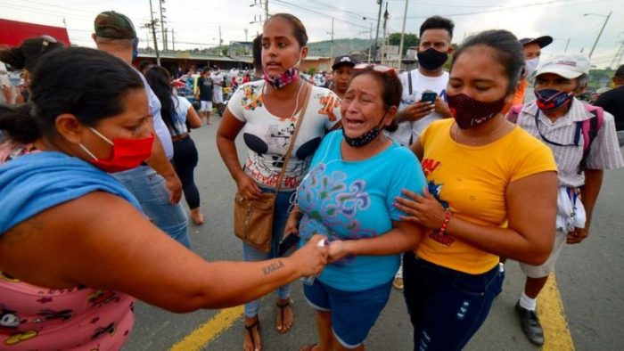 Amotinamientos en Ecuador: al menos 50 muertos en una ola de violencia en varias cárceles del país Amotinamientos en Ecuador: al menos 50 muertos en una ola de violencia en varias cárceles del país