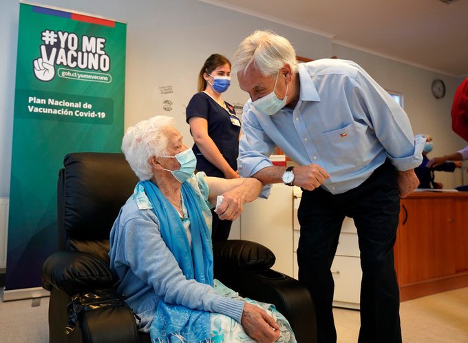 Otra denuncia sanitaria contra Piñera: ahora por dar discurso sin mascarilla en Futrono Otra denuncia sanitaria contra Piñera: ahora por dar discurso sin mascarilla en Futrono