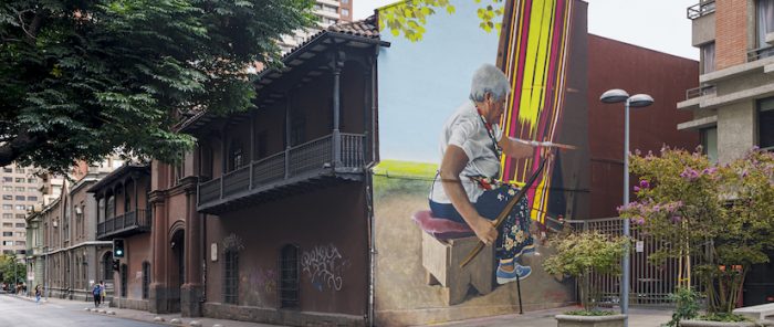 “La tejedora”: en el centro de Santiago inauguran inédito mural inspirado en una artesana chilena “La tejedora”: en el centro de Santiago inauguran inédito mural inspirado en una artesana chilena