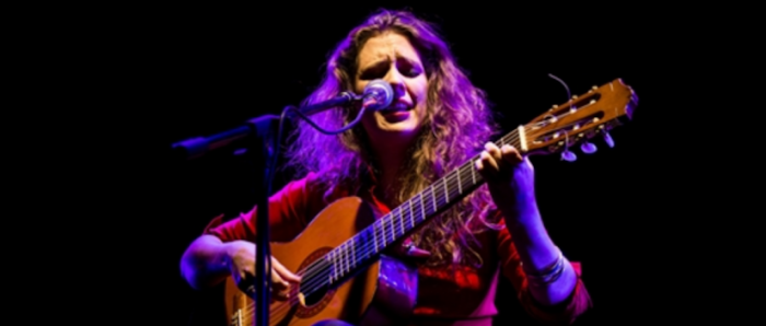 #VioletaEnCasa presenta concierto de Naara Andariega vía online #VioletaEnCasa presenta concierto de Naara Andariega vía online