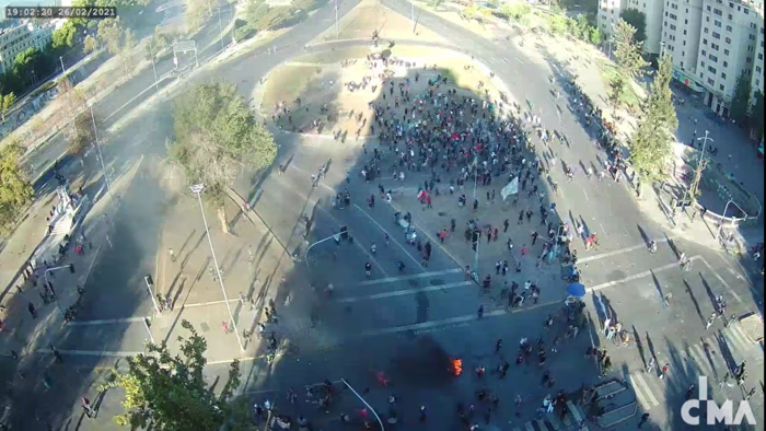 Cientos de manifestantes llegan a Plaza Italia por los presos del estallido Cientos de manifestantes llegan a Plaza Italia por los presos del estallido