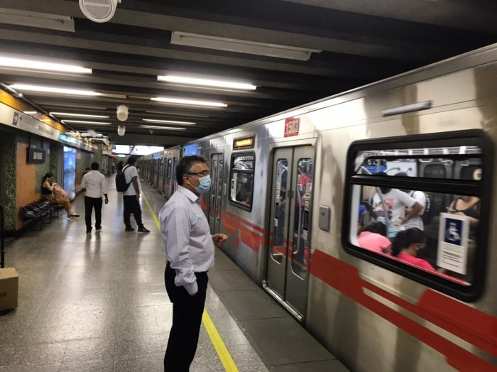 Alcalde de San Miguel presenta recurso de protección contra Metro de Santiago por falta de medidas sanitarias Alcalde de San Miguel presenta recurso de protección contra Metro de Santiago por falta de medidas sanitarias