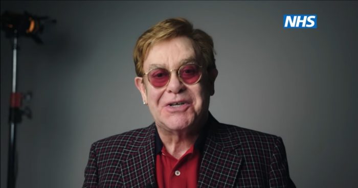 Elton John y Michael Caine invitan a la población británica a vacunarse contra el coronavirus en una campaña del Servicio de Salud Elton John y Michael Caine invitan a la población británica a vacunarse contra el coronavirus en una campaña del Servicio de Salud