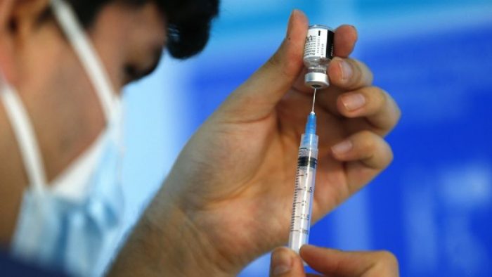 AstraZeneca enviará menos de la mitad de vacunas previstas a la Unión Europea AstraZeneca enviará menos de la mitad de vacunas previstas a la Unión Europea