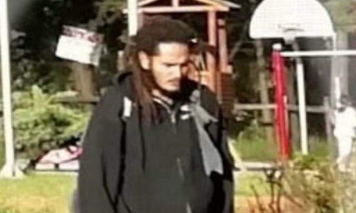 Hermana de Francisco Martínez confirma que malabarista era familiar directo de joven empujado desde el puente Pío Nono al Río Mapocho Hermana de Francisco Martínez confirma que malabarista era familiar directo de joven empujado desde el puente Pío Nono al Río Mapocho