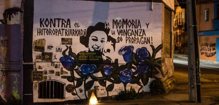Mujeres que aman a mujeres: radiografía al lesboodio en Chile Mujeres que aman a mujeres: radiografía al lesboodio en Chile