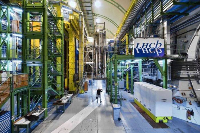 El experimento en el Gran Colisionador de Hadrones que puede cambiar las leyes que rigen el Universo El experimento en el Gran Colisionador de Hadrones que puede cambiar las leyes que rigen el Universo