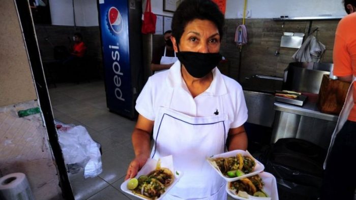Por qué apenas hay mujeres que preparan tacos en México (y el desafío de Las Muñecas) Por qué apenas hay mujeres que preparan tacos en México (y el desafío de Las Muñecas)