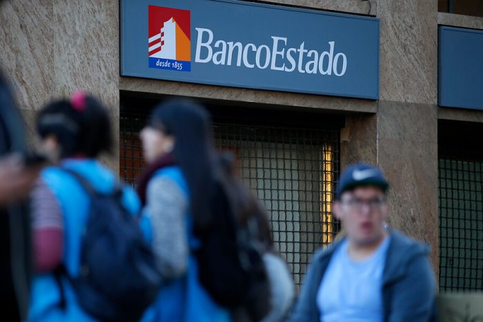 Banco Estado alerta sobre nueva estafa telefónica: ofrecen bono de $100 mil a través de mensaje de texto Banco Estado alerta sobre nueva estafa telefónica: ofrecen bono de $100 mil a través de mensaje de texto