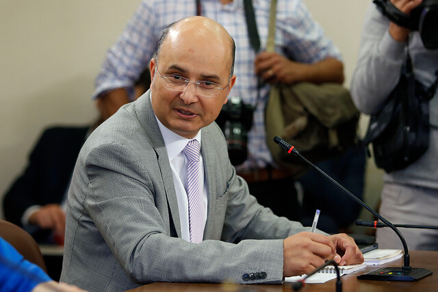 Presidente de la Comisión de Constitución de la Cámara y el tercer retiro : “Tenemos que ver de qué manera sorteamos al TC” Presidente de la Comisión de Constitución de la Cámara y el tercer retiro :
