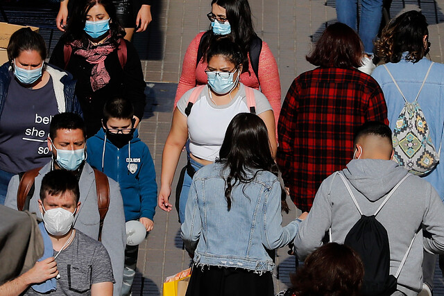 Compleja situación ante avance de pandemia: casi 90% de las comunas del país se acerca a los niveles de contagio de 2020 Compleja situación ante avance de pandemia: casi 90% de las comunas del país se acerca a los niveles de contagio de 2020