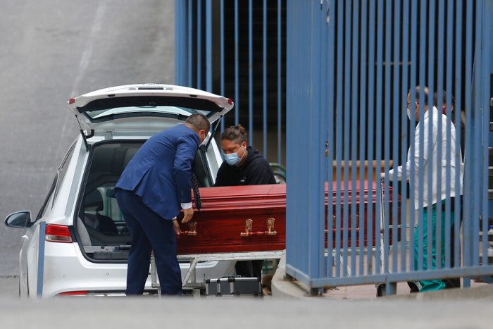 Situación critica en Valparaíso: región alcanza 98% de ocupación de camas UCI y colapsa morgue de Hospital Situación critica en Valparaíso: región alcanza 98% de ocupación de camas UCI y colapsa morgue de Hospital