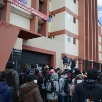 Bolivia: asamblea universitaria termina con al menos cuatro muertos y más de 50 heridos producto de una granada de gas lacrimógeno