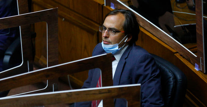 Dipres saca la calculadora y estima que costo fiscal de Pensión Básica Universal llegaría a 3,1 puntos del PIB para 2040 Dipres saca la calculadora y estima que costo fiscal de Pensión Básica Universal llegaría a 3,1 puntos del PIB para 2040